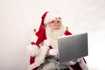 Babbo Natale con computer
