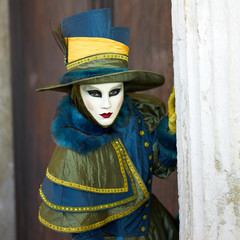 Obraz premium Venetian costume attends Carnival of Venice.