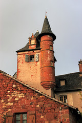 Fototapeta na wymiar Collonges-la-Rouge.(Corrèze) Château de Maussac.