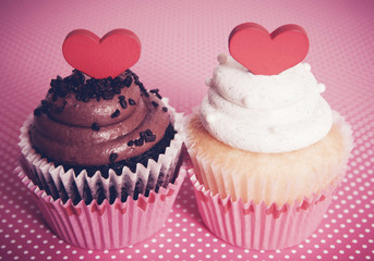 Vintage Heart Cupcakes