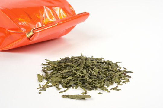 Gr&uuml;ner Tee, frisch verpackt