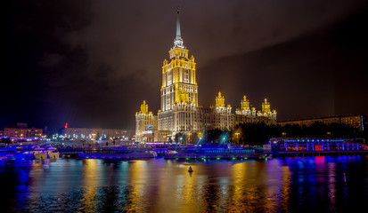 Fototapeta na wymiar Hotel Ukraine at Night, Moscow