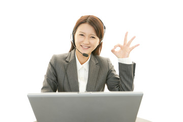 ガッツポーズのオペレーター