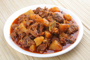 Lamb curry with potatos