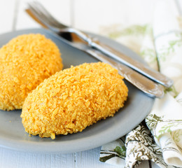 Cornflake Crusted Chicken Patties Stuffed with Cheese (Zrazy)