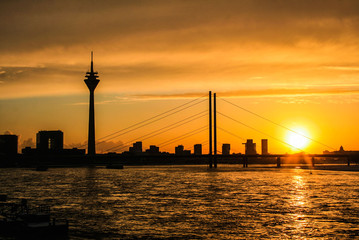 Skyline Düsseldorf © mnikolitsch