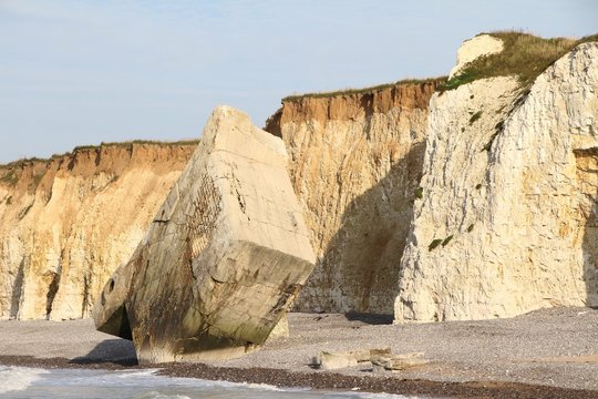 falaises en normandie,blockhaus sur la plage