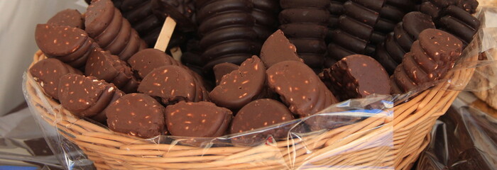 stecco cioccolata e nocciole