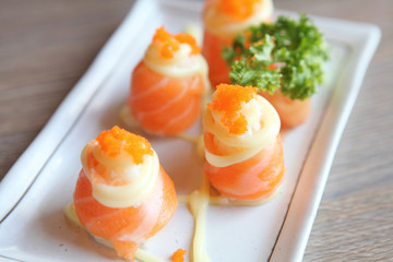 salmon sushi rolls