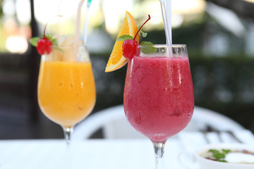 mix berry juice