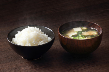 ご飯とみそ汁