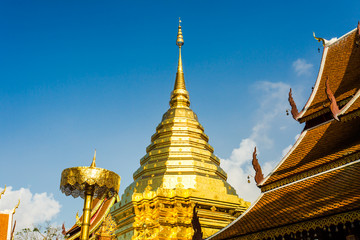 Fototapeta premium golden pagoda wat Phra That Doi Suthep,.chiangmai ,Thailand
