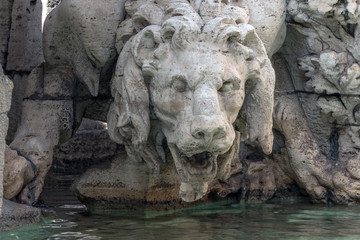 Fototapeta na wymiar Roma, Fontana dei Quattro Fiumi (part.)