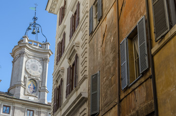 Fototapeta na wymiar Roma, torre dell'Orologio e via del Governo Vecchio