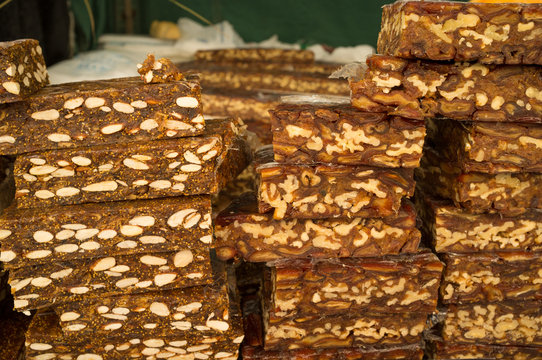 Fig bread