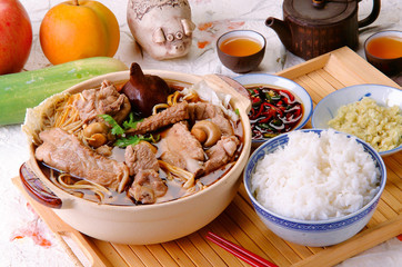 ba kut teh. Malaysian stew of pork and herbal soup,