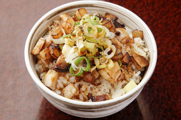 チャーシュー丼