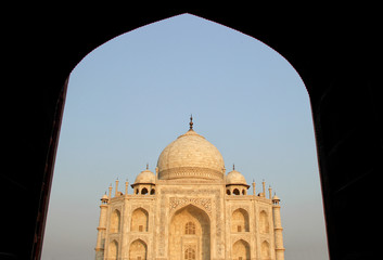Fototapeta na wymiar Taj Mahal, Agra, India view from mosque in evening