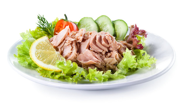 Canned tuna with vegetable salad