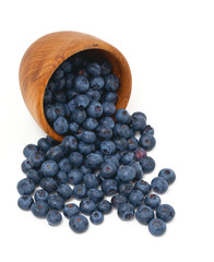 blueberries in a wooden bowl