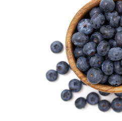 blueberries in a wooden bowl