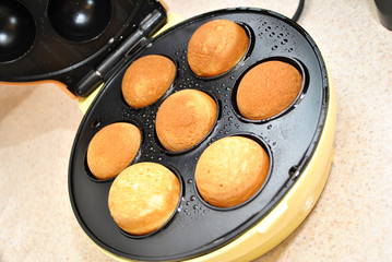 Round Cake Balls Baking