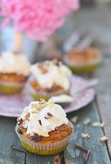 carrot cupcakes
