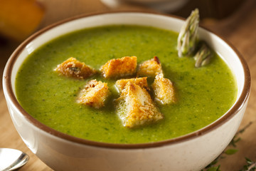 Homemade Green Asparagus Soup