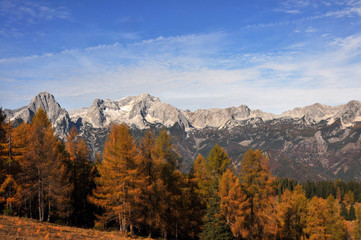 alpen panorama im herbst in österreich