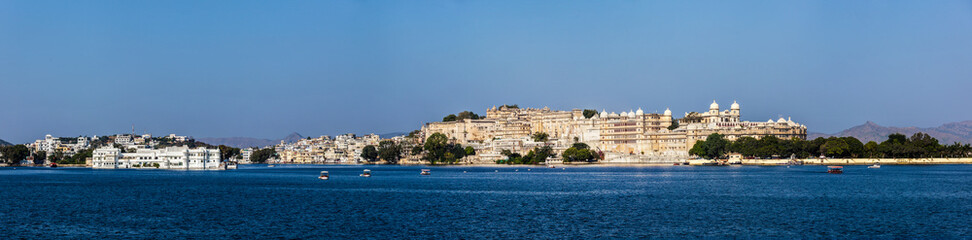 Panorama of Lake Pichola, Lake palace and City Palace. Udaipur,