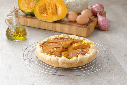 Torta salata di zucca e formaggio