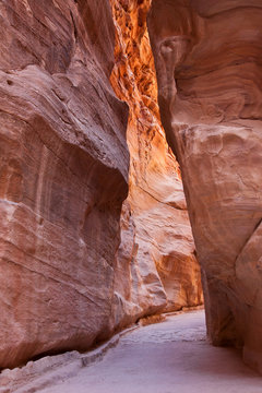 Petra (Jordanie) : Aqueduc creusé dans la roche