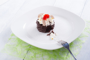 Postre de chocolate y nata