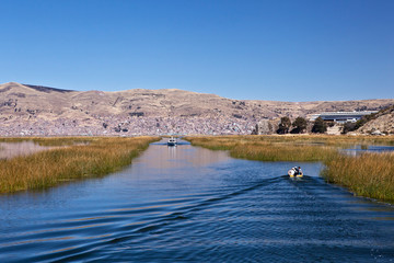 Lake Titikaka Excursion © berzina