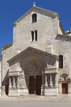 Saint Trophime Church