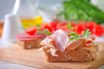 bread with bacon