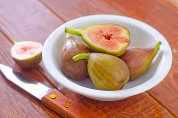 fresh figs