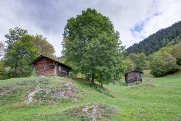 Fototapeta na wymiar Berghütten im Wallis