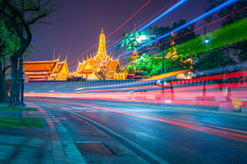 Fototapeta premium light curved lines at The Wat Phra Kaew
