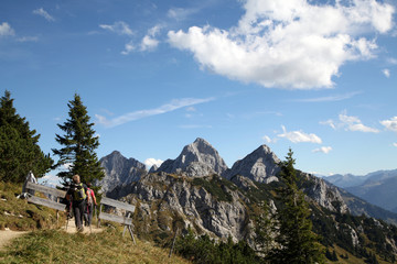 Fototapeta na wymiar Turystyka w Alpach
