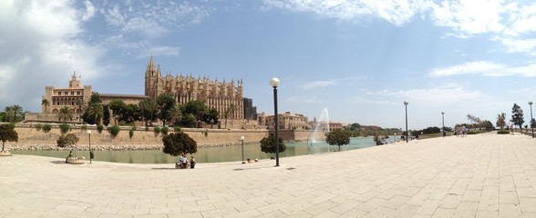 cathedral in Palma de Mallorca © sweethelen
