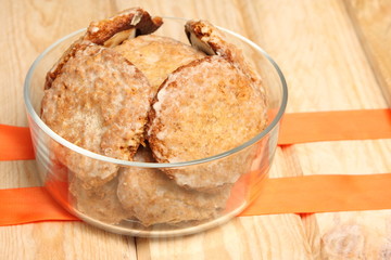 Lebkuchen in Glasschale