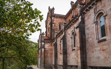 Fototapeta premium Side view of the Santa Maria la Real basilica in Covadonga