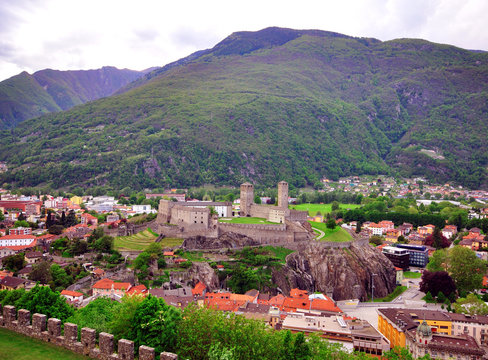 Bellinzona 이미지 – 찾아보기 3,614 스톡 사진, 벡터 및 비디오 | Adobe Stock