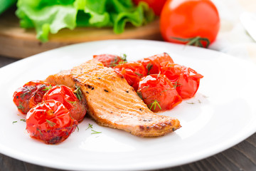 Salmon with roasted tomatoes