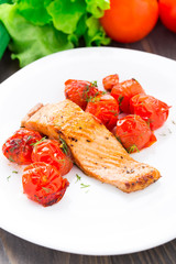 Salmon with roasted tomatoes