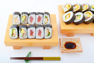 寿司下駄にのせたお寿司