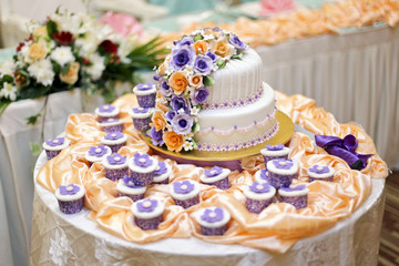 the beautiful wedding cake