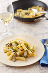 Elicoidale pasta with artichokes and green beans
