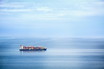 Container Ship - 58173185